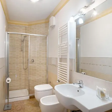 Buddha, Borgo Dei Pescatori Apartment Cervo
